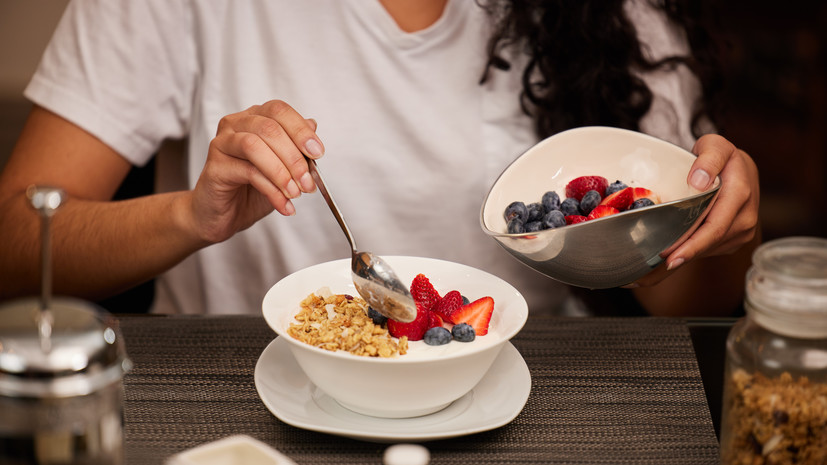 Диетолог Мойсенко усомнилась в пользе несезонных ягод и фруктов