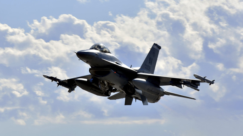 «Шаг в сторону эскалации»: Запад намерен начать поставку истребителей F-16 на Украину этим летом