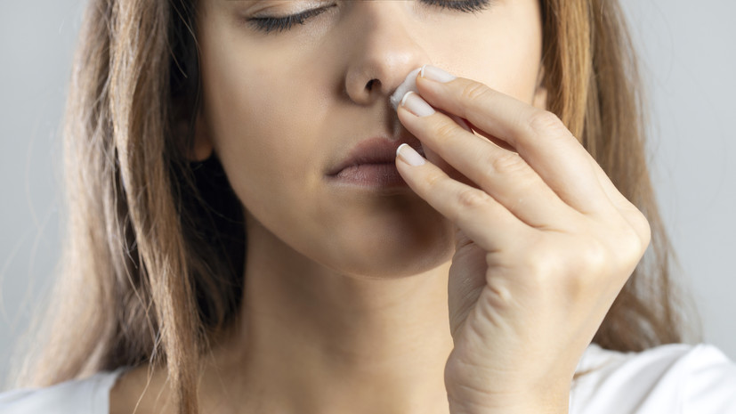 Врач Маневич назвал действия при носовом кровотечении