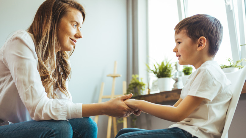 Педагог Фокин посоветовал больше беседовать с ребёнком для профилактики травли
