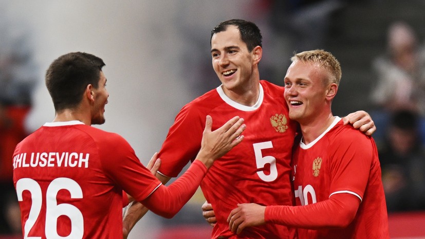 Осипенко установил рекорд сборной России по числу точных передач за матч