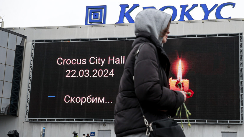 RT поговорил с мамой инвалида-колясочника, который спас девушку во время теракта