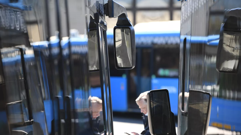 Россияне стали вдвое чаще пользоваться общественным транспортом