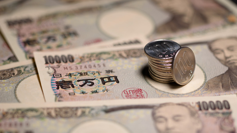 «Начался спекулятивный отток капитала»: с чем связано рекордное за 34 года ослабление японской валюты