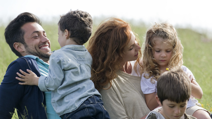 На Ямале введут новые меры поддержки для молодых семей