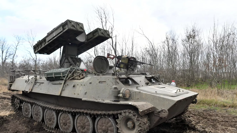 RT показал кадры уничтожения украинского ЗРК «Стрела-10» в ДНР