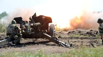Стрельба из пушки МТ-12 «Рапира»