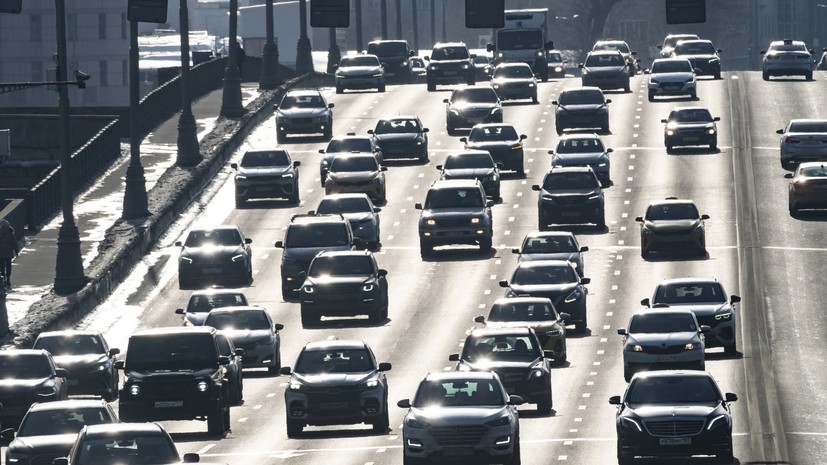 Автоэксперт Калинин посоветовал московским водителям не менять шины до 10 апреля