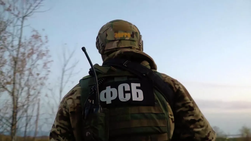 ФСБ показала видео с иконами, в которых в Россию пытались ввезти взрывчатку