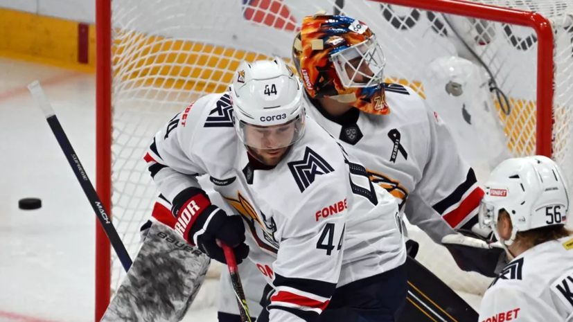 «Металлург» победил «Автомобилист» в первом матче 1/2 финала плей-офф КХЛ