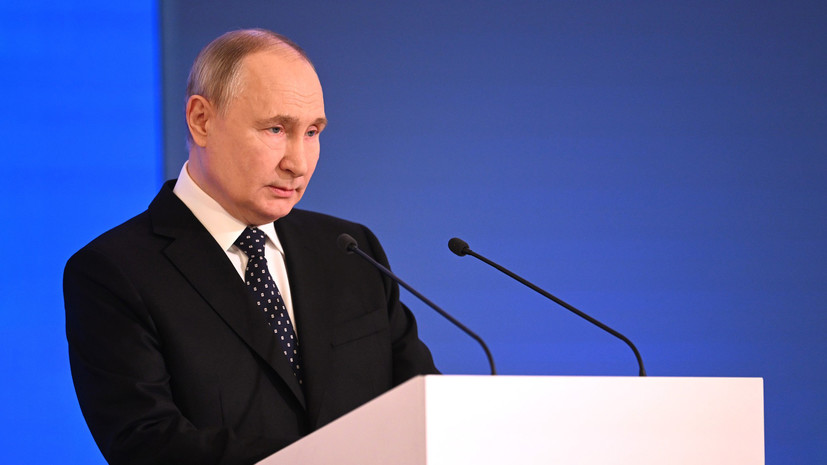 «Один из важнейших показателей состояния экономики»: Путин заявил о рекордном снижении безработицы в России