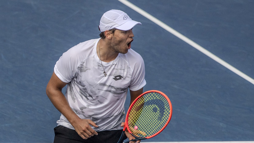 Котов разгромил Фоньини и вышел в полуфинал турнира ATP 250 в Марракеше