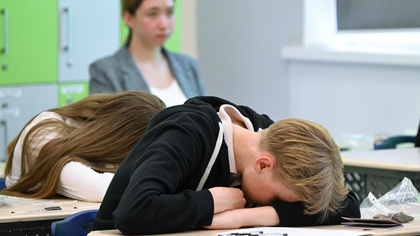 Половина российских родителей переживают за детей перед предстоящими проверками знаний