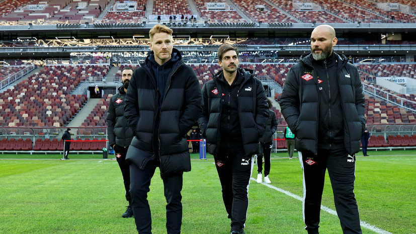 «Чемпионат»: в случае увольнения Абаскаля «Спартак» назначит Янсена