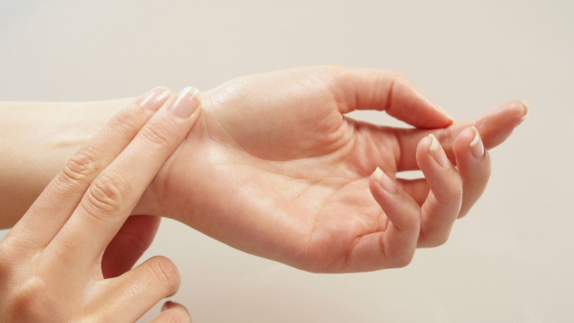 Врач Кобелевская: частый пульс может указывать на развитие болезней щитовидки