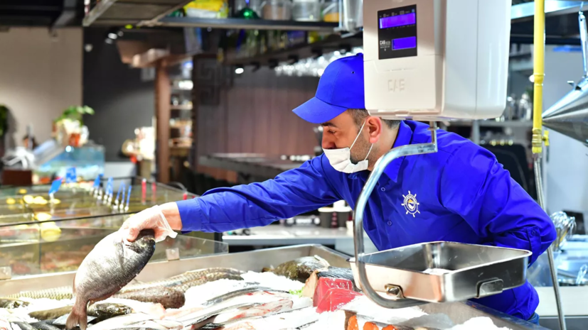 Посетители рыбного рынка «Москва — на волне» смогут попробовать меню космонавтов