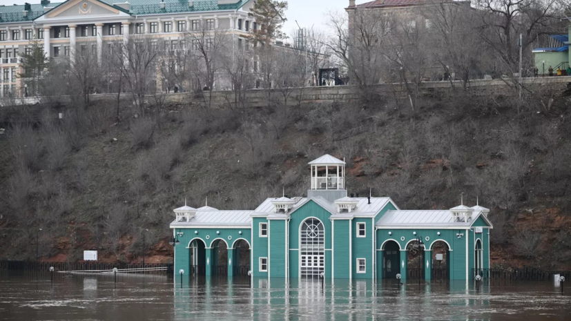 Уровень реки Урал в Оренбурге стал рекордным за всю историю наблюдений