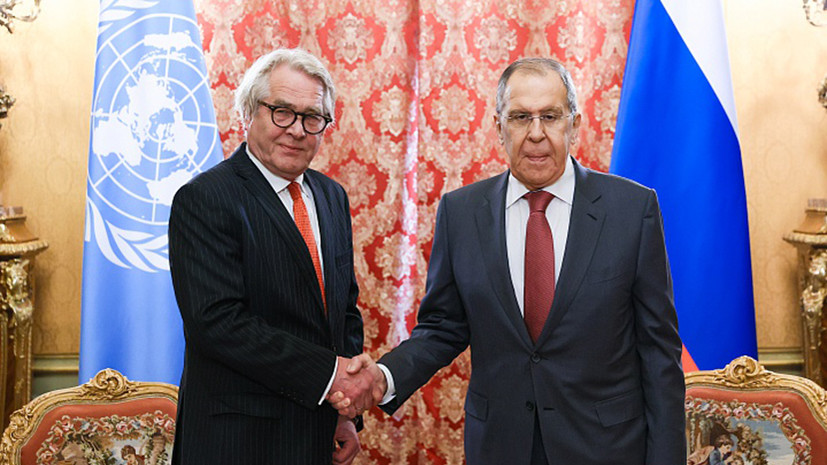 Лавров и спецкоординатор ООН обсудили ситуацию на Ближнем Востоке