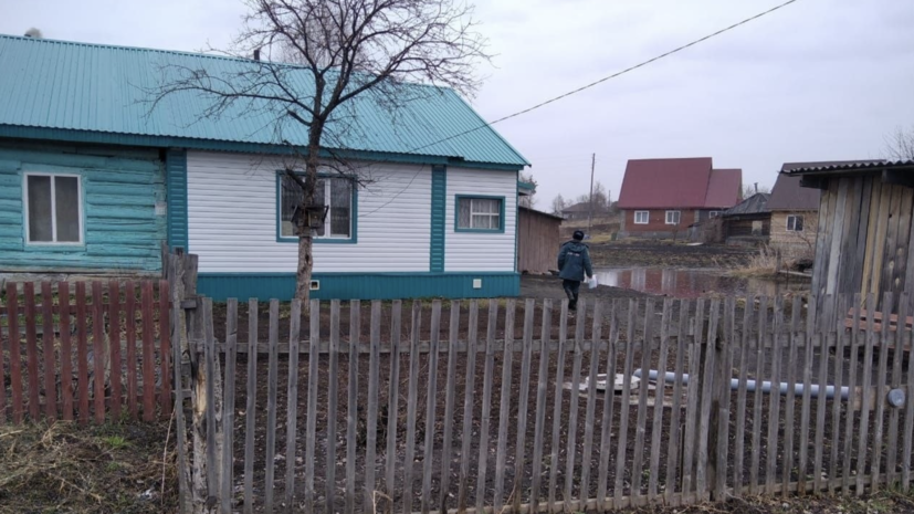 Глава МЧС Куренков прибыл в Алтайский край, где оценит обстановку с паводком