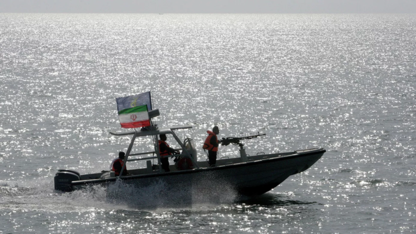 Посольство выясняет данные о россиянине на борту захваченного Ираном судна
