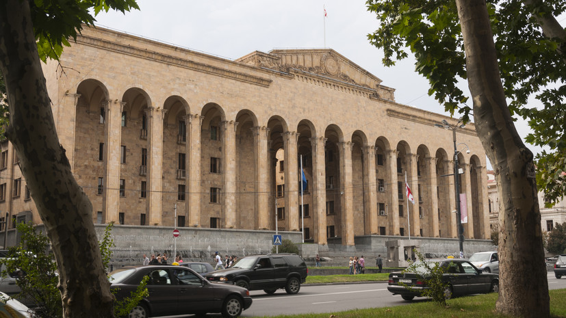 Грузинский парламент принял законопроект об иноагентах в первом чтении