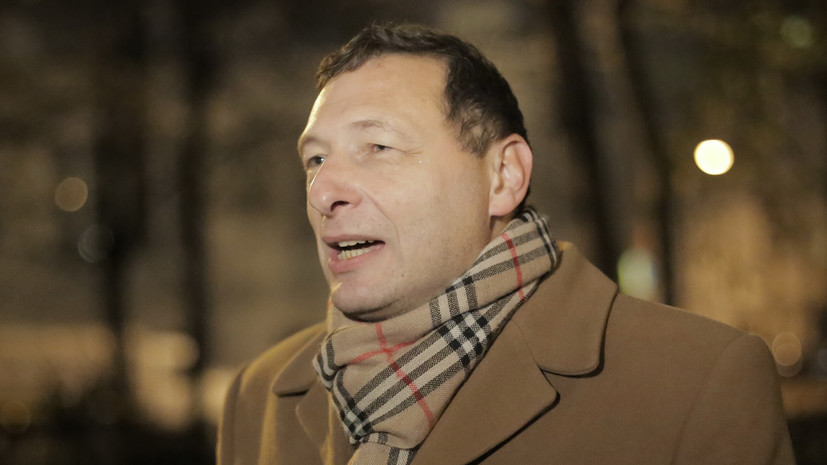 Адвокат Кагарлицкого сообщил об этапировании его подзащитного в колонию