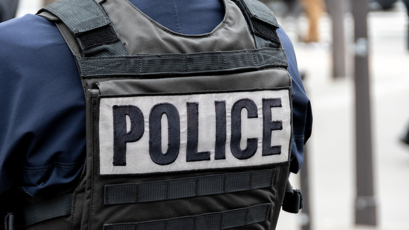 Во Франции полиция разогнала крупный сквот
