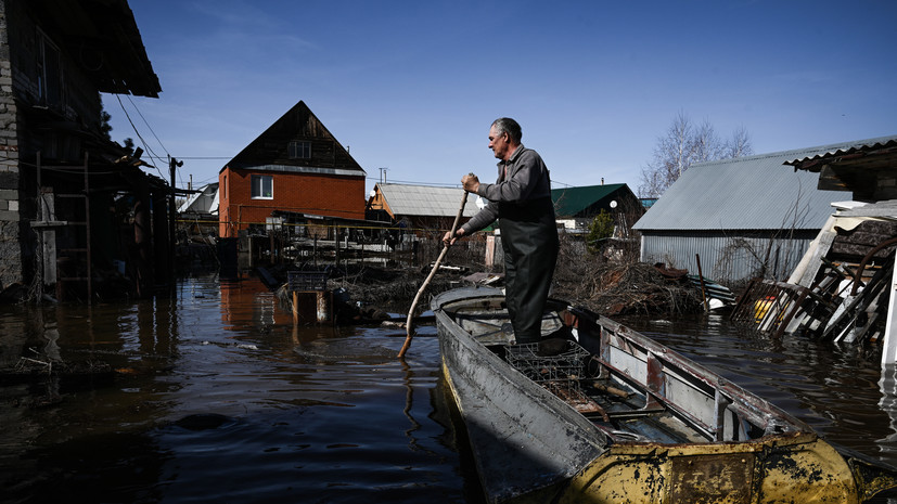 В Оренбургской области за сутки от воды освободили более 1,1 тысячи жилых домов