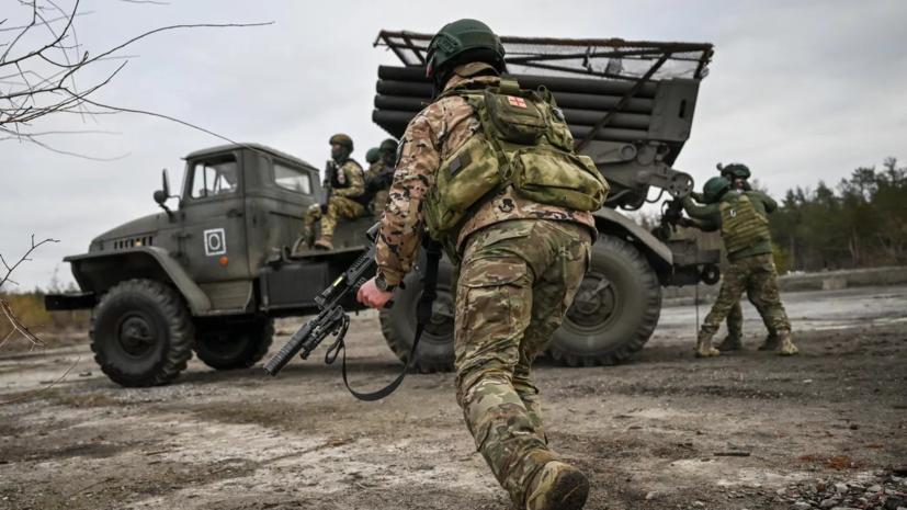 Войска России поразили эшелон с западным вооружением и техникой ВСУ в ДНР