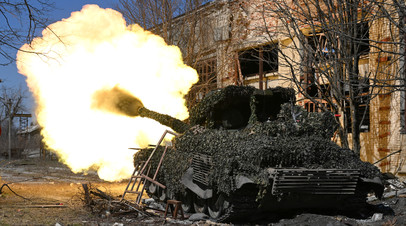 Российский танк Т-72 на Авдеевском направлении СВО