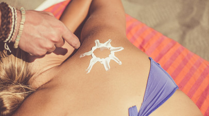 Врач Карвацкая посоветовала защищаться от солнца для профилактики рака кожи