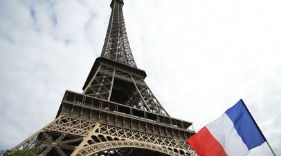 В Париже участники акции За мир потребовали выхода Франции из НАТО