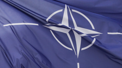 Столтенберг: страны НАТО должны в приоритетном порядке вооружать Украину
