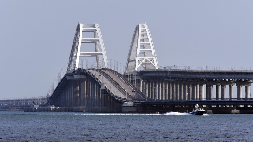«Принимаются соответствующие меры»: в Кремле отреагировали на угрозу Киева нанести удар по Крымскому мосту