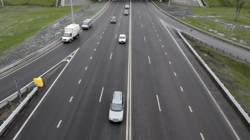 В Свердловской области перекрыли несколько участков трасс из-за погоды