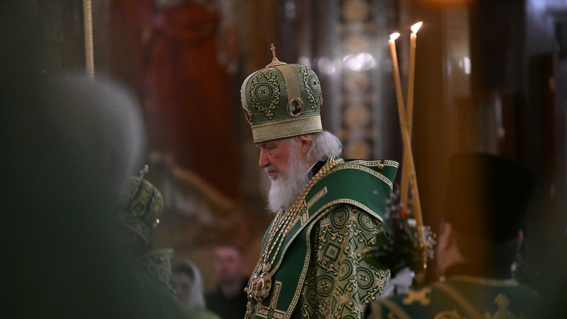 Патриарх Кирилл передал чудотворную Казанскую икону в храм Христа Спасителя