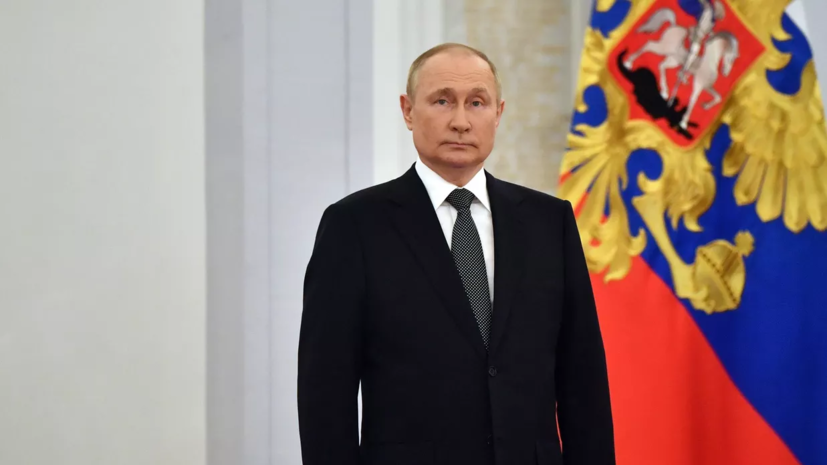 Путин отправился в Кремль на церемонию инаугурации