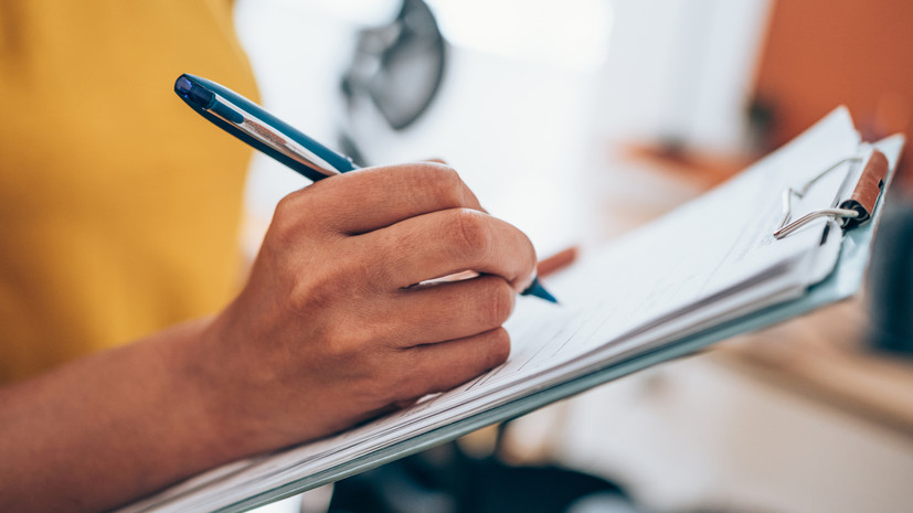 Литовские пограничники требуют от россиян заполнять анкету