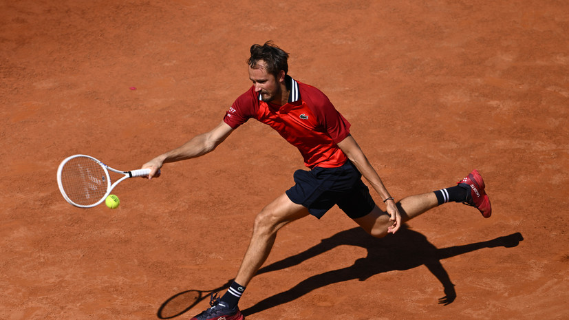 Медведев победил Дрэйпера и вышел в третий круг «Мастерса» в Риме