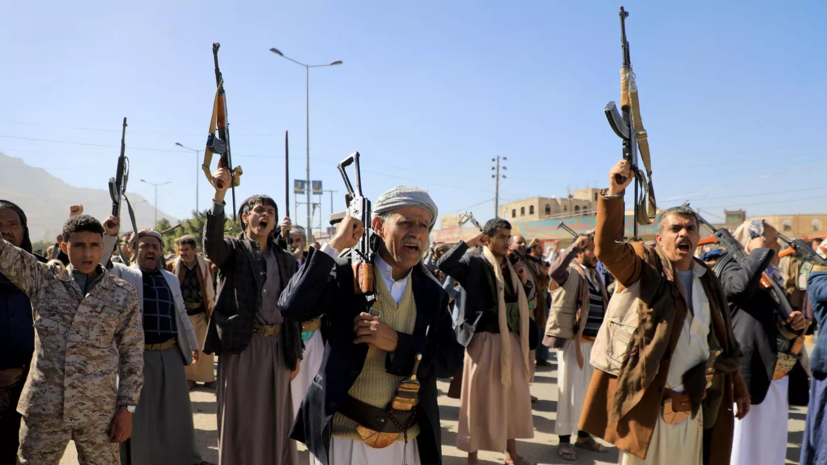 Йеменские хуситы заявили о нанесении ракетного удара по эсминцу ВМС США