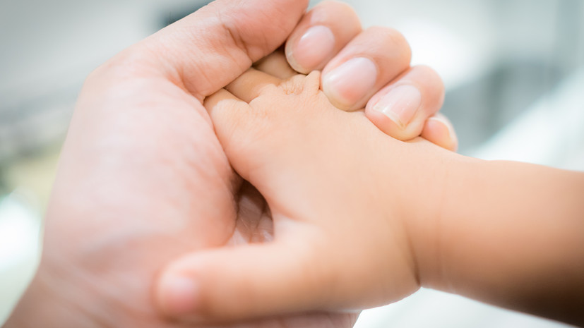 Брошенную матерью девочку из ХМАО передадут под опеку бабушке