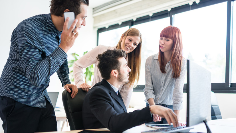 Большинство россиян заявили, что им не важен возраст начальника