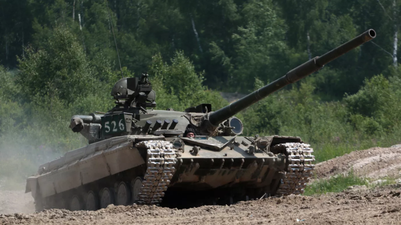 Безсонов: украинский военный угнал танк Т-64 и сдался ВС России
