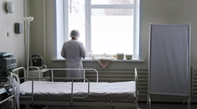 Найденные в подвале дома в Петербурге дети снова попали в больницу