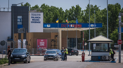 На Украине признали, что граждане бегут из страны через границу с Молдавией