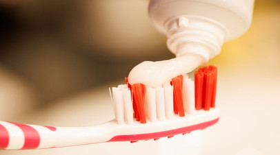 Стоматолог Дахкильгов заявил о важности чистки зубов перед сном