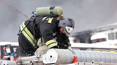 В МЧС заявили о ликвидации пожара на овощебазе в Краснодаре