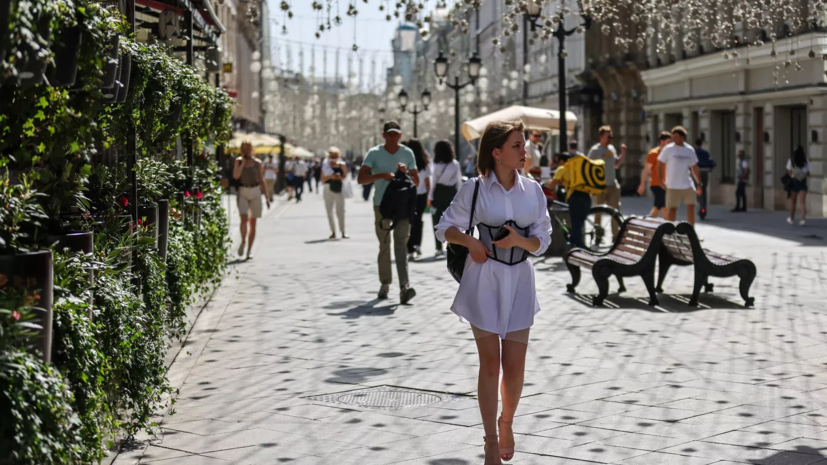 Более половины жителей России считают лето лучшим временем года