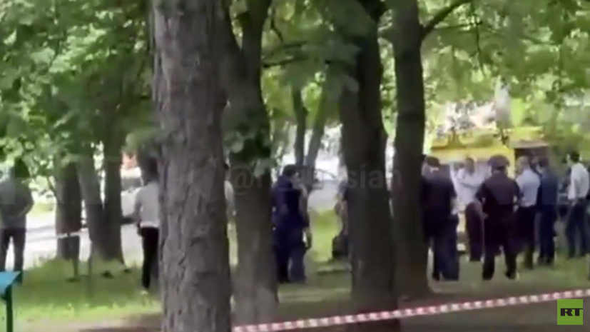 RT опубликовал видео с места задержания вооружённого мужчины в Москве
