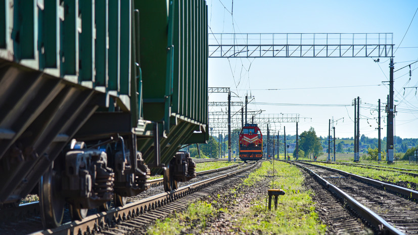 Минэнерго Украины зафиксировало сбой в движении поездов на востоке страны
